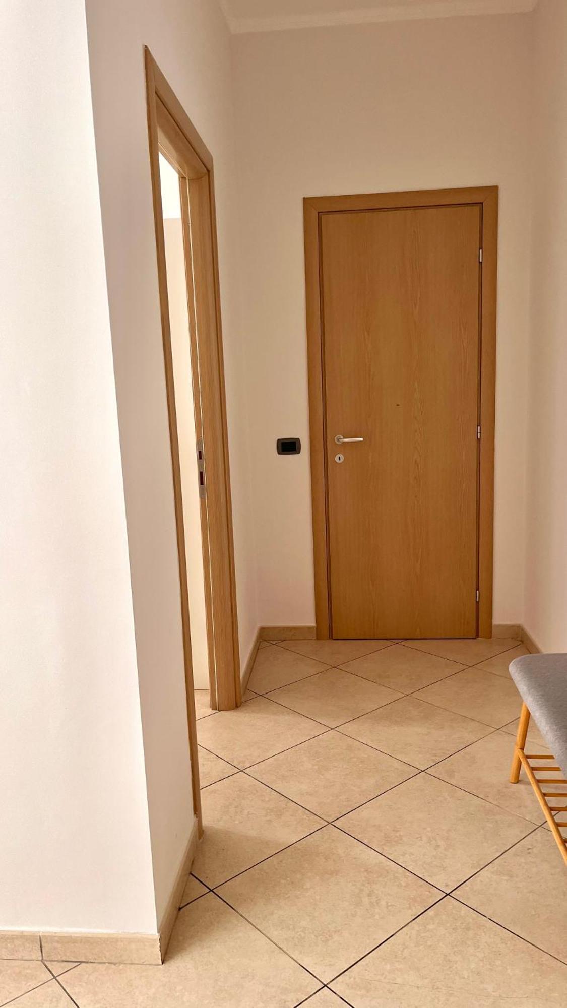 Appartamento Moderno In Via Monginevro Turim Exterior foto